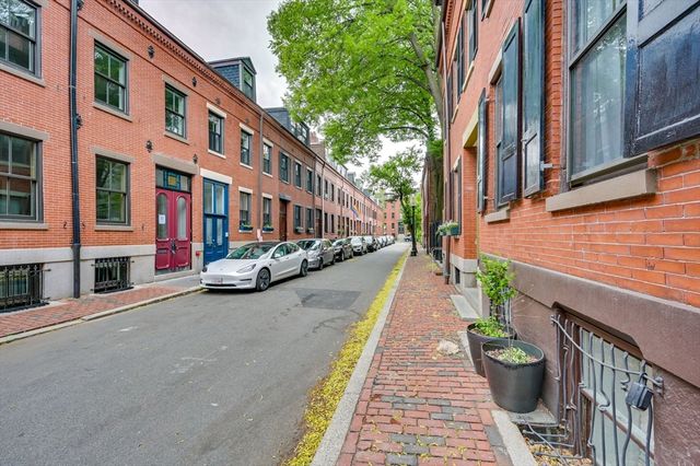 28 Bradford Street 3, Boston, MA 02118