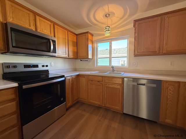 4716 SADDLEBACK DR, Cheyenne, WY 82001