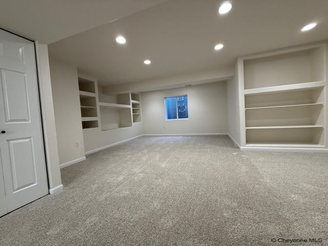 4716 SADDLEBACK DR, Cheyenne, WY 82001