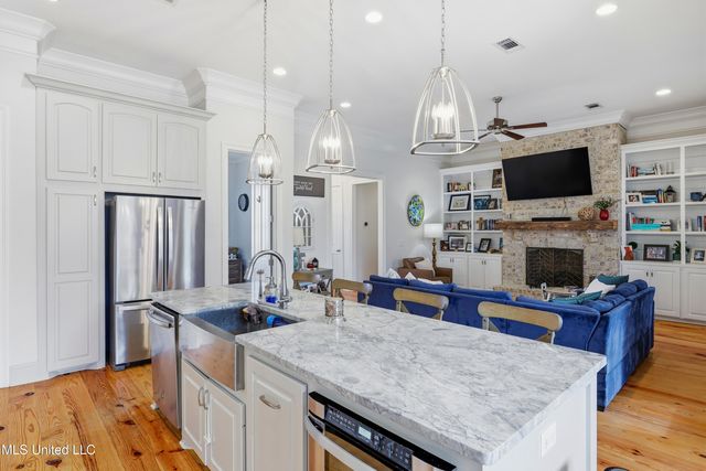 111 Camden Lake Drive, Madison, MS 39110