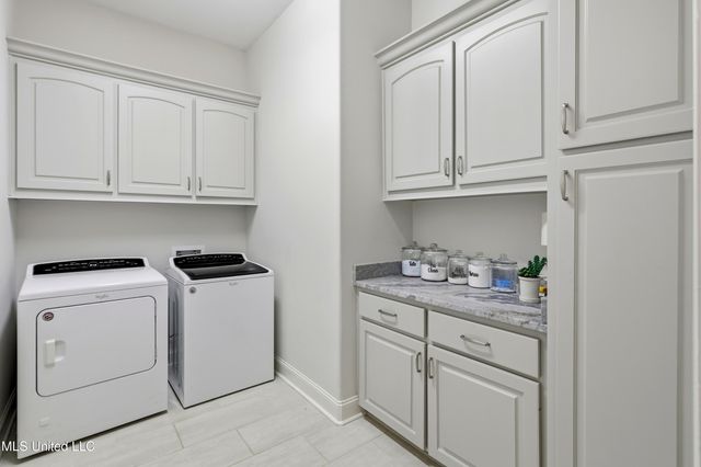 111 Camden Lake Drive, Madison, MS 39110