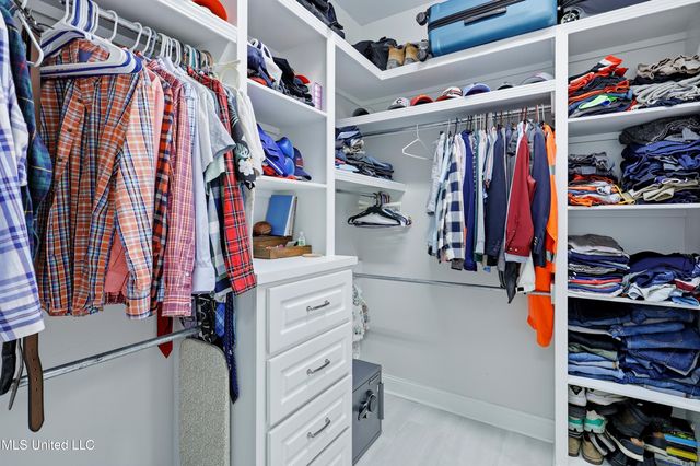 111 Camden Lake Drive, Madison, MS 39110