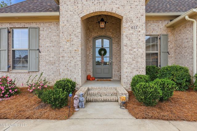 111 Camden Lake Drive, Madison, MS 39110