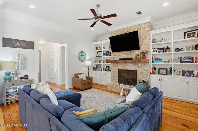 111 Camden Lake Drive, Madison, MS 39110