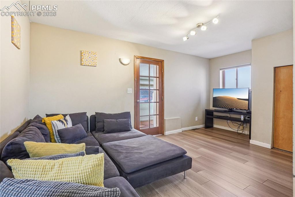 1154 Manitou Avenue, Manitou Springs, CO 80829 — photo 4