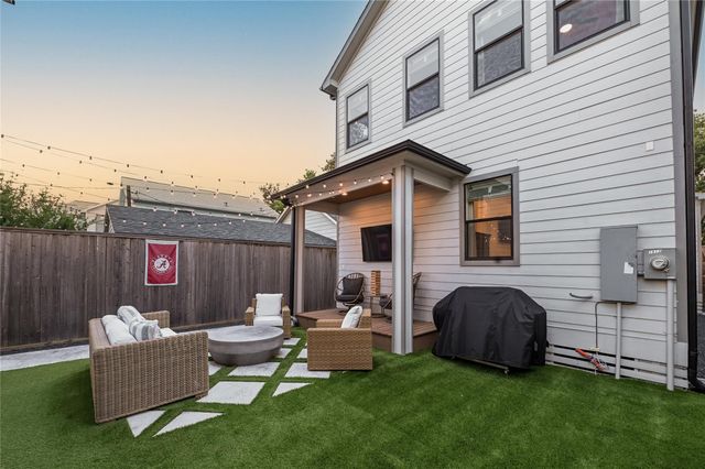 1512 Ashland Street, Houston, TX 77008