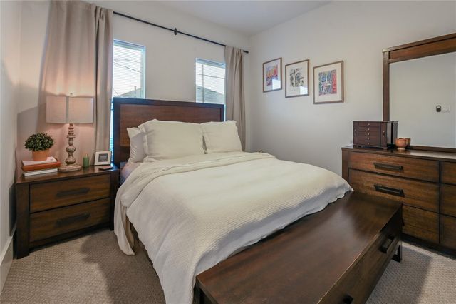 1512 Ashland Street, Houston, TX 77008