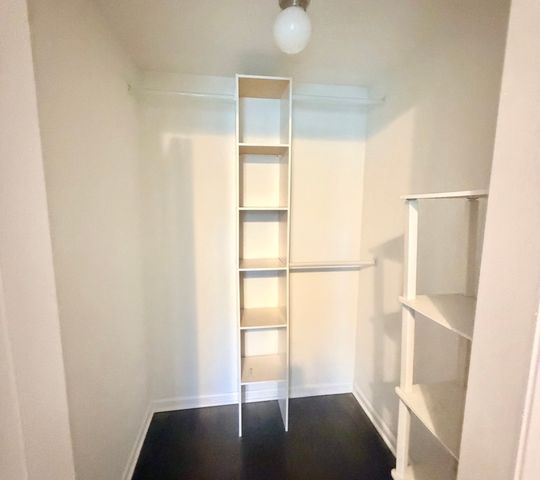 4555 S Wabash Avenue 3, Chicago, IL 60653