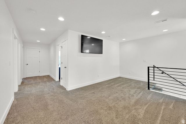 952 W 1910 S, Syracuse, UT 84075