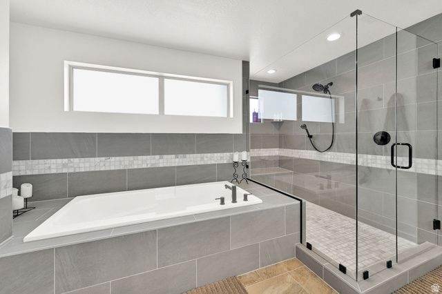 952 W 1910 S, Syracuse, UT 84075