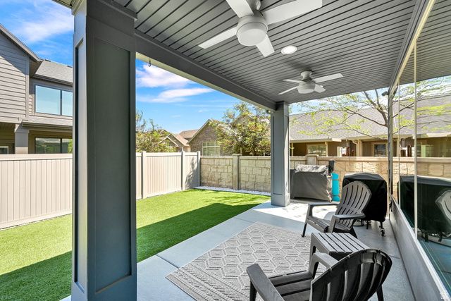 952 W 1910 S, Syracuse, UT 84075