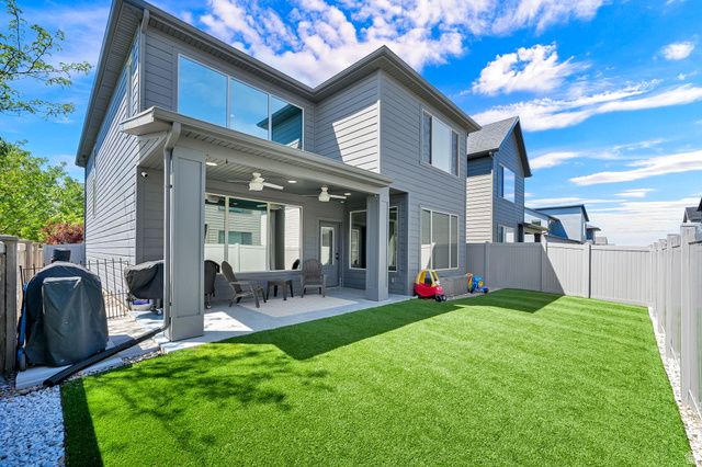 952 W 1910 S, Syracuse, UT 84075