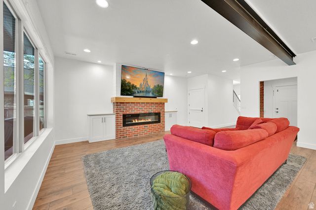952 W 1910 S, Syracuse, UT 84075