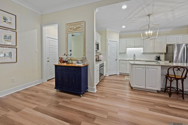 832 Marlstone Dr, Baton Rouge, LA 70810