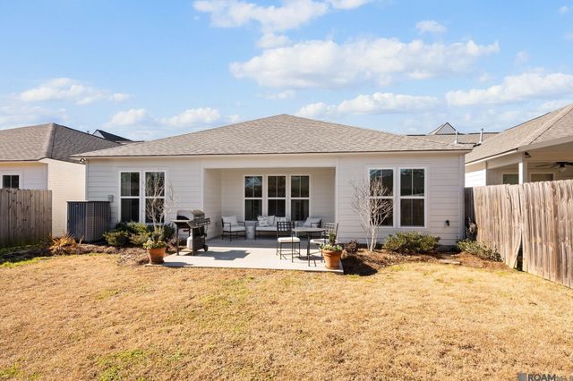 832 Marlstone Dr, Baton Rouge, LA 70810