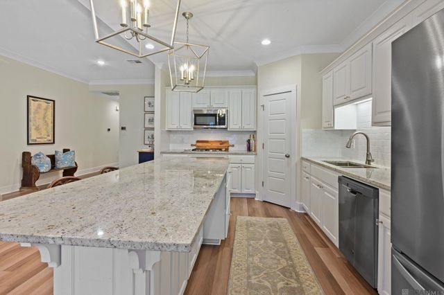 832 Marlstone Dr, Baton Rouge, LA 70810