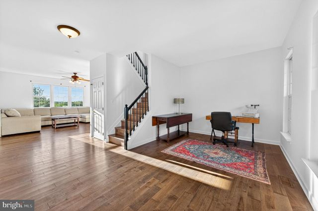 8840 MAPLEVILLE RD, Mount Airy, MD 21771