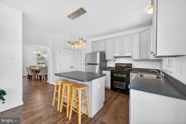 8840 MAPLEVILLE RD, Mount Airy, MD 21771
