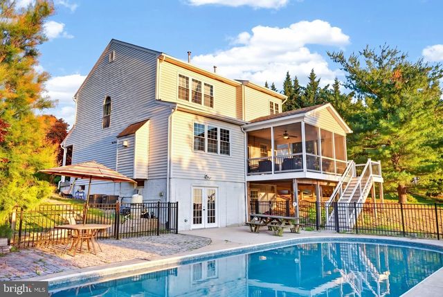 8840 MAPLEVILLE RD, Mount Airy, MD 21771