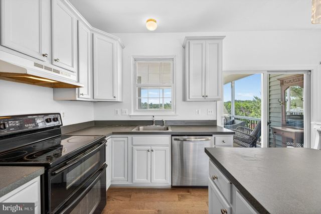 8840 MAPLEVILLE RD, Mount Airy, MD 21771