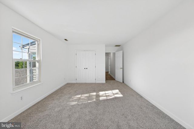 8840 MAPLEVILLE RD, Mount Airy, MD 21771