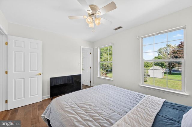 8840 MAPLEVILLE RD, Mount Airy, MD 21771