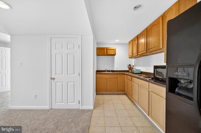 8840 MAPLEVILLE RD, Mount Airy, MD 21771