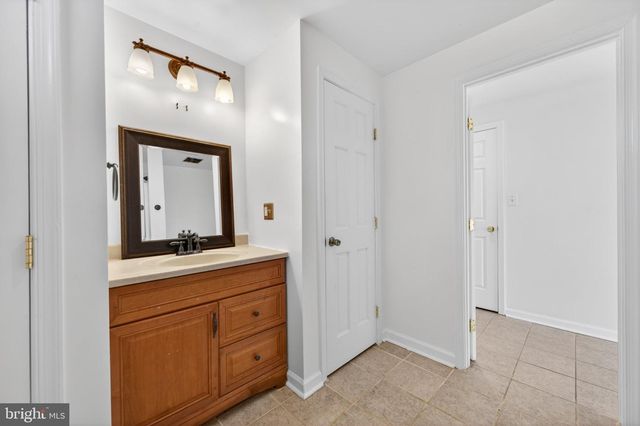 8840 MAPLEVILLE RD, Mount Airy, MD 21771