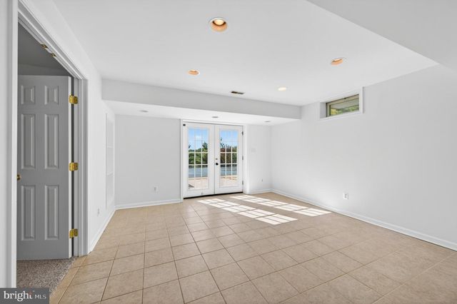 8840 MAPLEVILLE RD, Mount Airy, MD 21771
