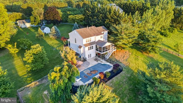 8840 MAPLEVILLE RD, Mount Airy, MD 21771