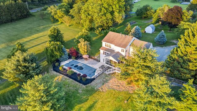 8840 MAPLEVILLE RD, Mount Airy, MD 21771