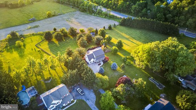 8840 MAPLEVILLE RD, Mount Airy, MD 21771