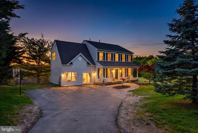 8840 MAPLEVILLE RD, Mount Airy, MD 21771