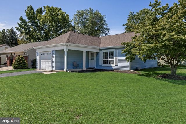 22 WINDSOR RD, Southampton, NJ 08088