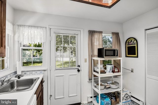 22 WINDSOR RD, Southampton, NJ 08088