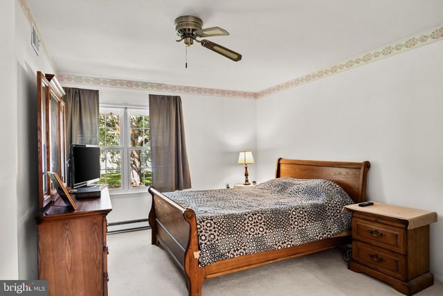 22 WINDSOR RD, Southampton, NJ 08088