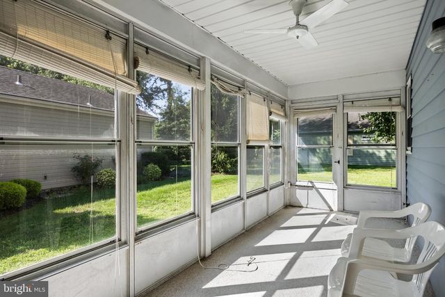 22 WINDSOR RD, Southampton, NJ 08088