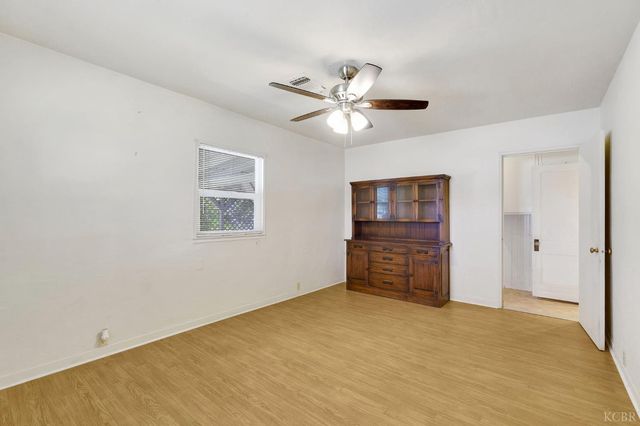 325 Oleander Avenue, Lemoore, CA 93245