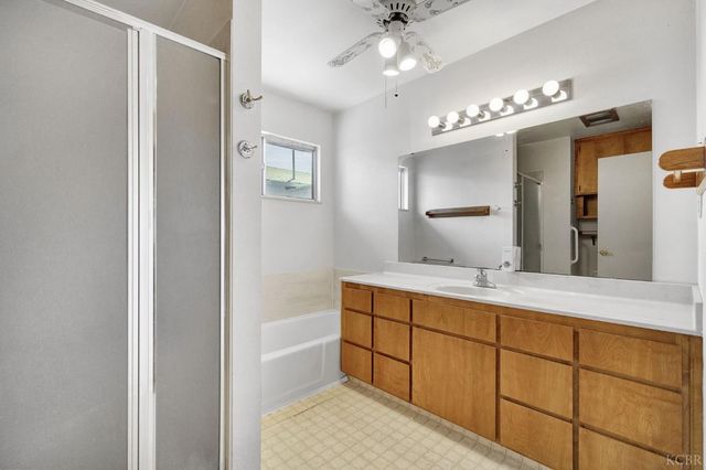 325 Oleander Avenue, Lemoore, CA 93245