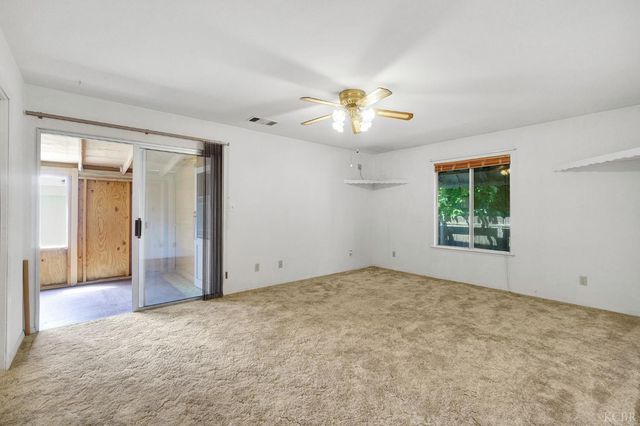 325 Oleander Avenue, Lemoore, CA 93245