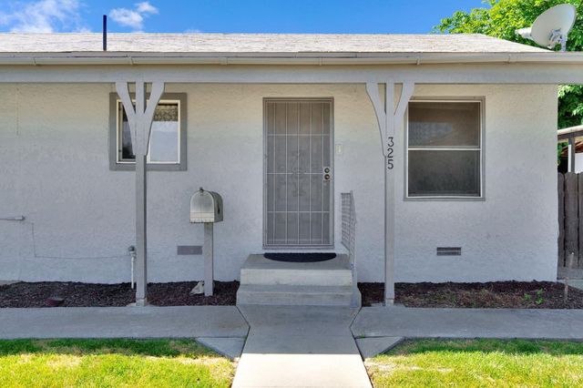 325 Oleander Avenue, Lemoore, CA 93245
