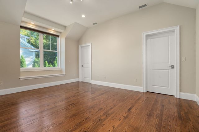 104-108 Hull St 108, Newton, MA 02460