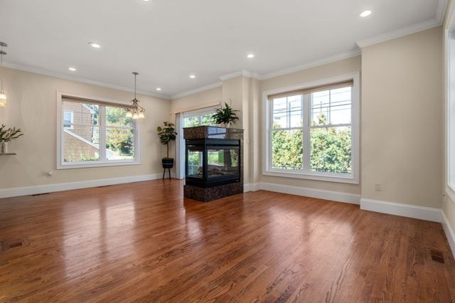104-108 Hull St 108, Newton, MA 02460