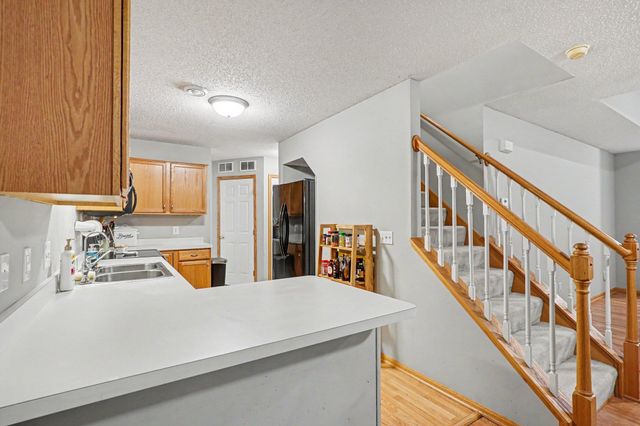 20536 Erin Court 34, Farmington, MN 55024