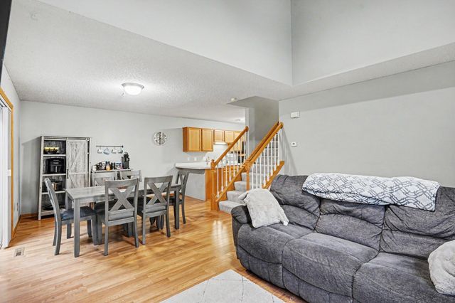 20536 Erin Court 34, Farmington, MN 55024