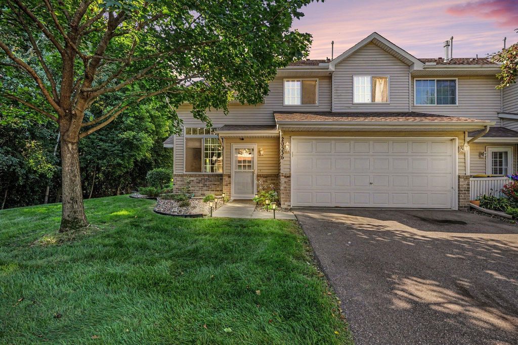 20536 Erin Court 34, Farmington, MN 55024