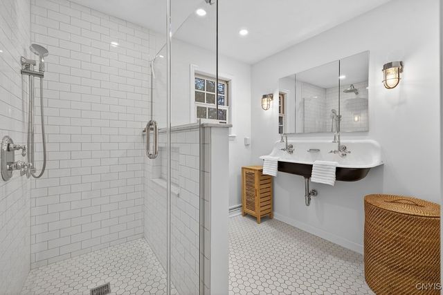 2119 Ten Eyck Avenue, Cazenovia, NY 13035