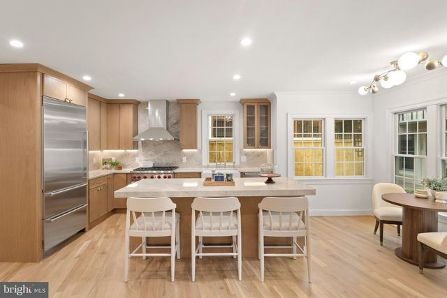 5522 LINCOLN ST, Bethesda, MD 20817