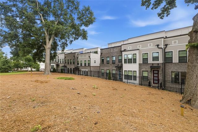 1012 Burnside Drive NW, Atlanta, GA 30318