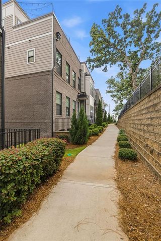 1012 Burnside Drive NW, Atlanta, GA 30318